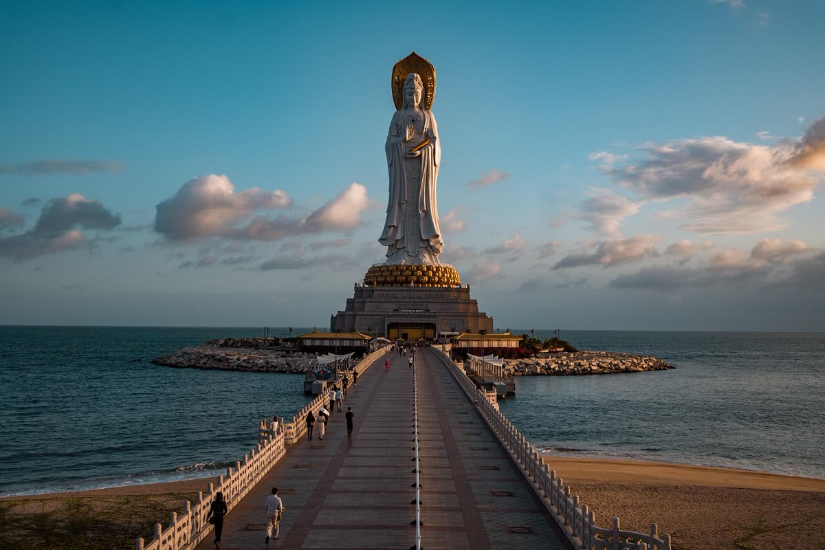 南山海上观音 · 108m Sea Guanyin