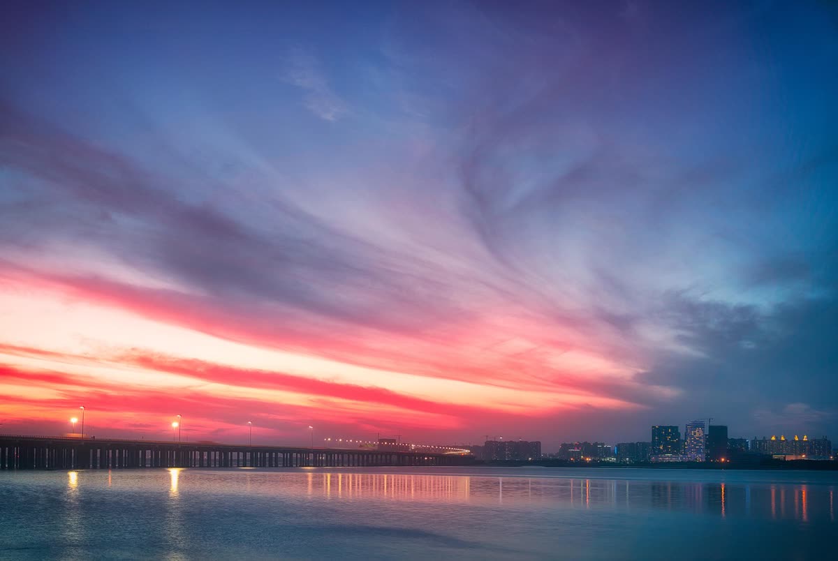 深圳湾晚霞 · Shenzhen Bay at Sunset