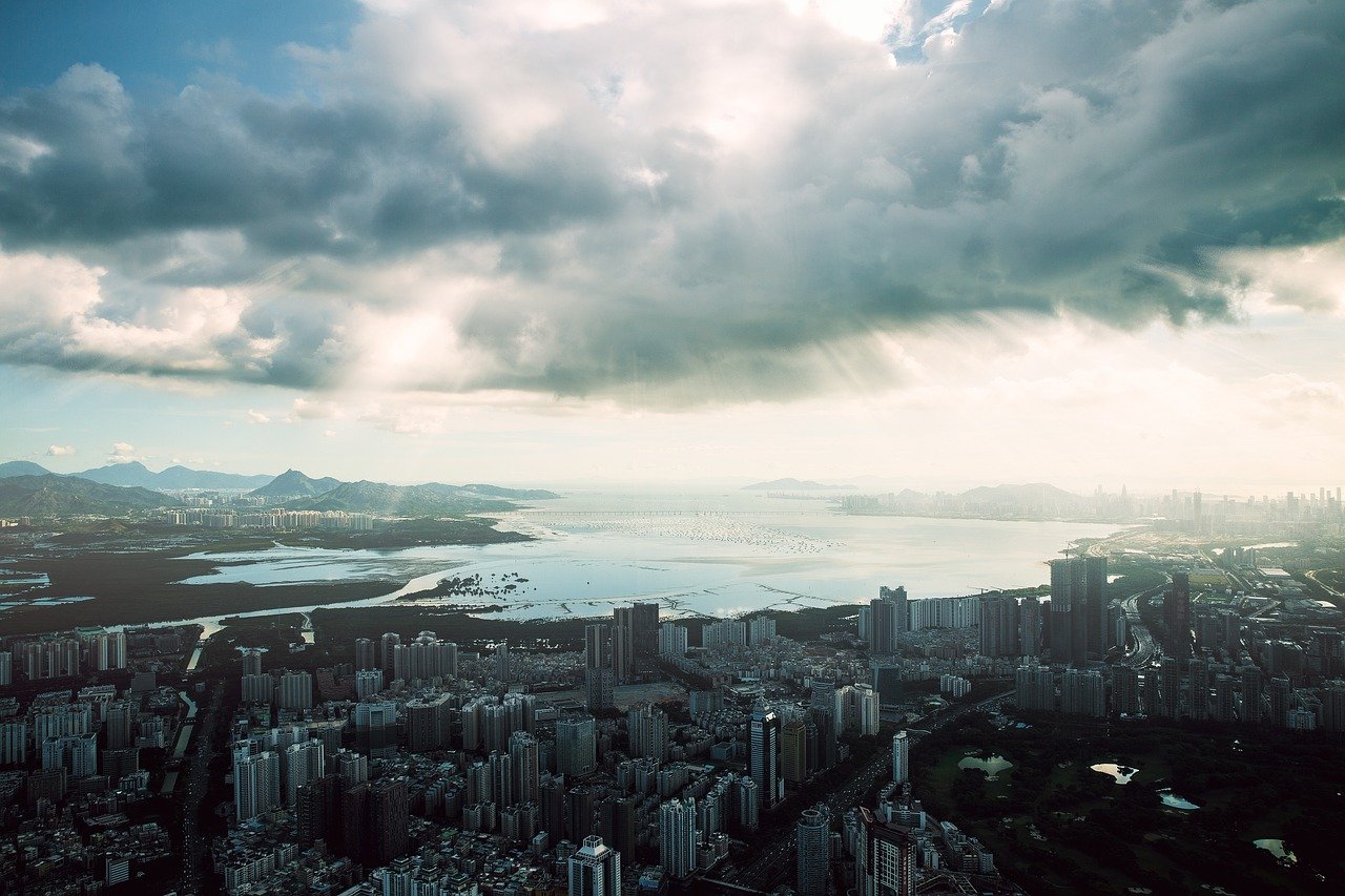 深圳湾风云 · Storm Clouds over Shenzhen Bay