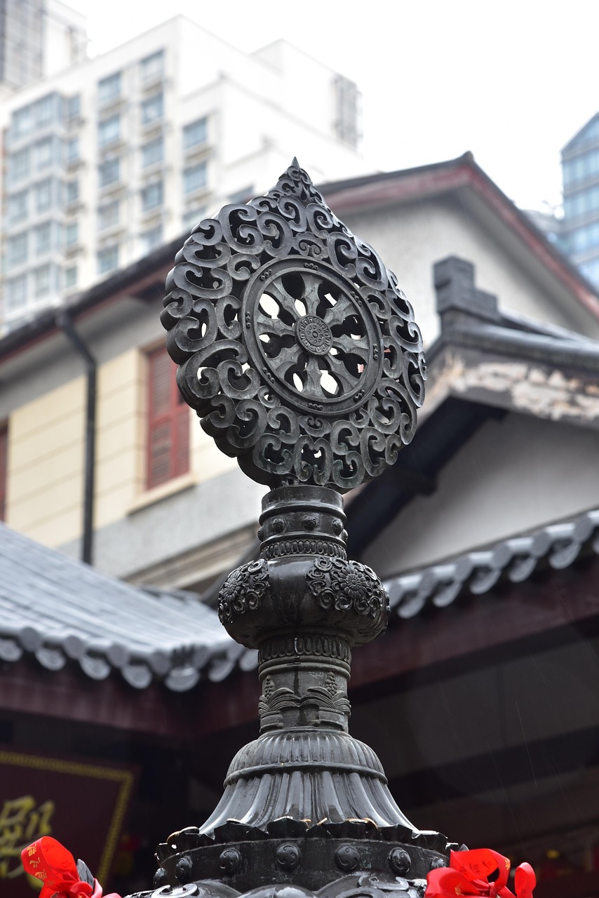 静安寺铜炉 · Jing'an Temple Bronze Censer
